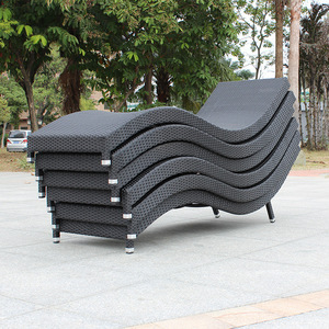 PE Rattan Modern Waterproof Outdoor Lying Bed Sun Lounger for Patio Swimming Pool Beach & Balcony Leisure Furniture